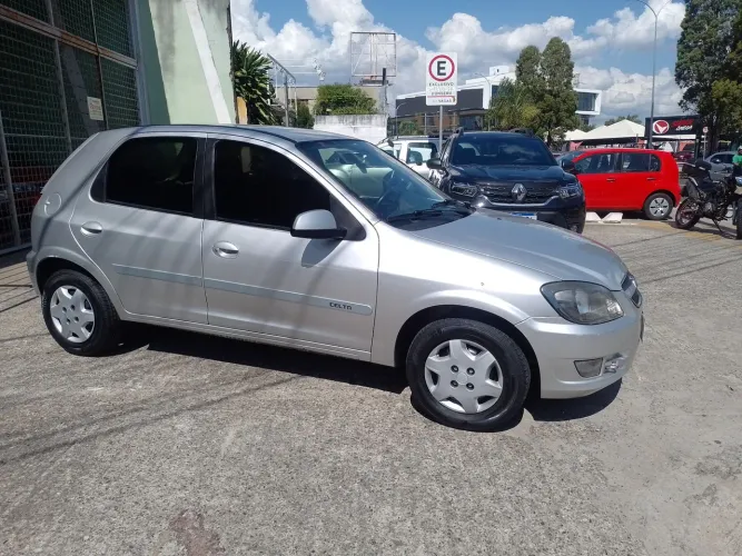 Celta LT 1.0 2014 Completo