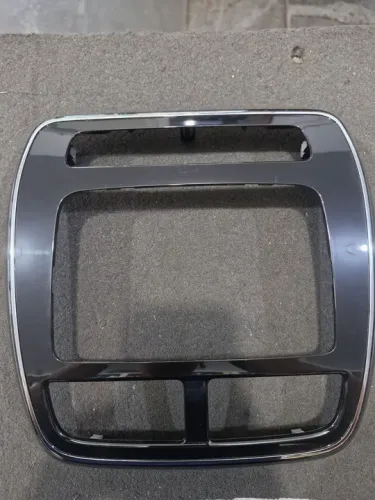 Moldura painel central do multimídia e difusor De ar Renault kwid 