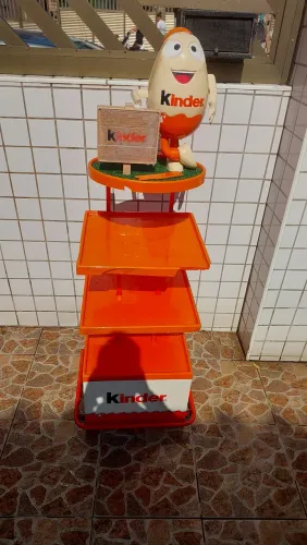 Expositor Kinder Ovo - PARTES QUEBRADAS RETIRAR NO LOCAL SÓ VENDA NÃO TROCO POR NADA 