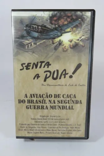 FITA VHS denominada SENTA A PUA - DOCUMENTÁRIO - SEGUNDA GUERRA MUNDIAL. 