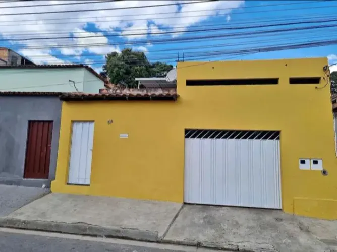 VENDE-SE CASA NA VILA DOS REMÉDIOS B.D