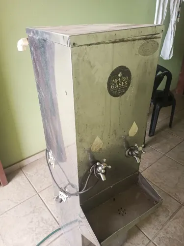 Bebedouro Frisbel 20 ltrd torre