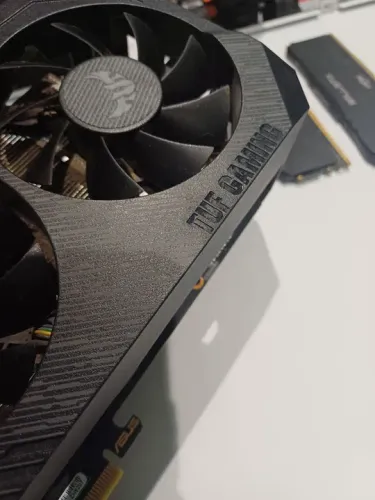 Placa De Vídeo Nvidia Asus Tuf Gaming Geforce Gtx 1660s Tuf3 / aceito negociações