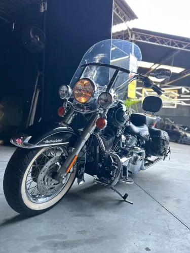 Harley Heritage Softail