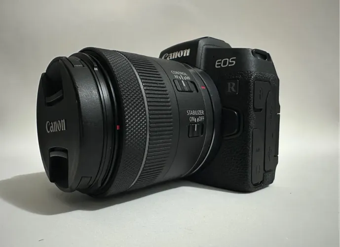 Cânon RP + Lente RF 24-50mm
