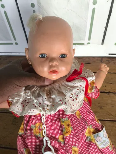 Boneca antiga nenezinho da estrela