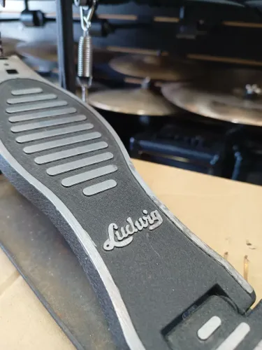 Pedal de bumbo para Bateria Ludwig sapata fixa 