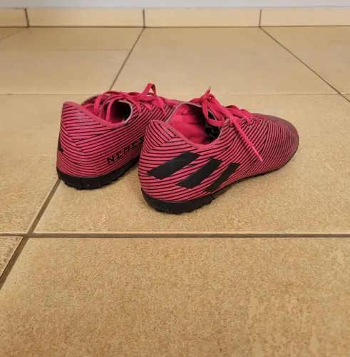 Chuteira society, Adidas original, Tamanho 43