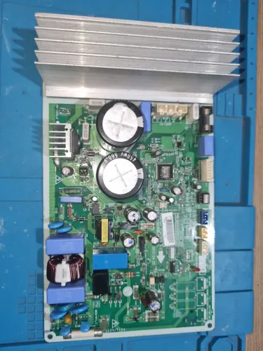 Placa condensadora LG Inverter de 18 a 24.000 btus .