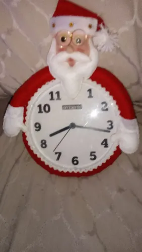 Relógio com o estilo de Papai Noel