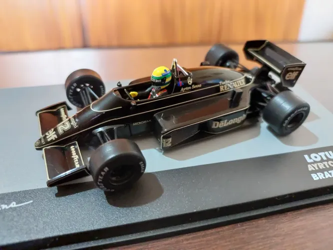 Lotus 98T - Ayrton Senna 1986