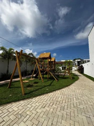 Casa duplex com três suítes no Eusebio/Estrada do Fio no condomínio Bossa Nova 118m²