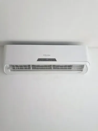Ar Condicionado Split Electrolux Inverter 22BTUS