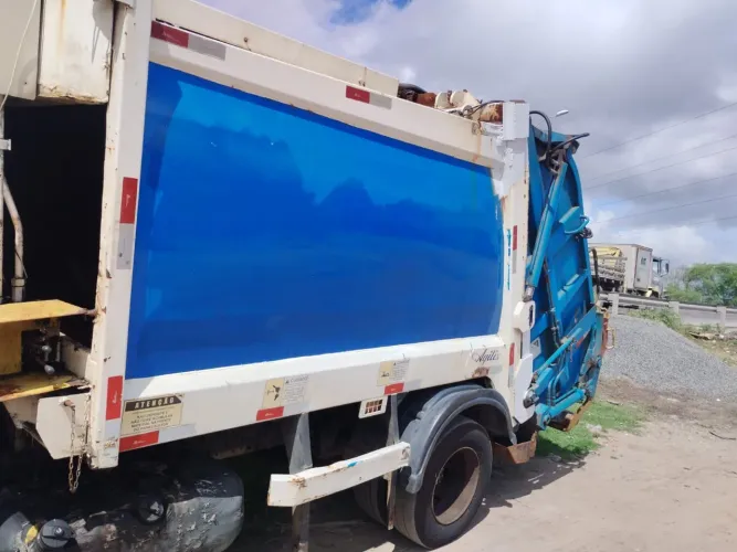 Compactador para 3x4 Oportunidade