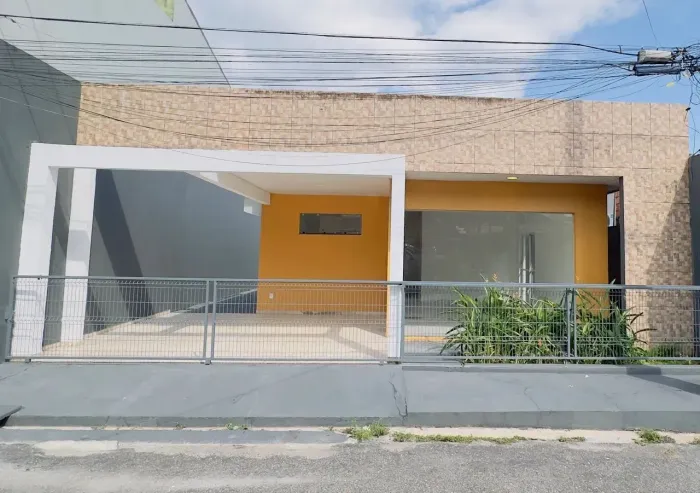 Casa de condomínio para venda com 108 metros quadrados com 2 quartos em Centro - Ananindeu