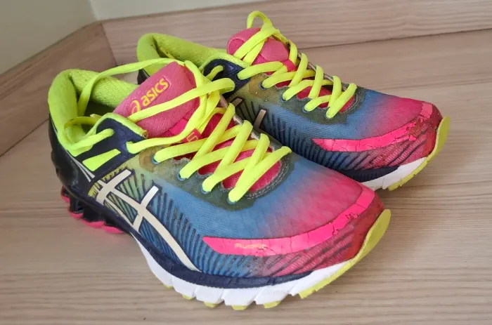 Tênis Asics Colorido