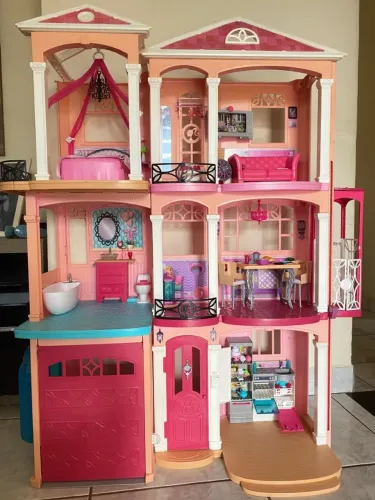 Casa Barbie
