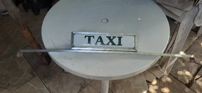 Luminoso Táxi usado