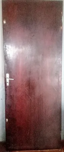 Folha de porta antiga reforçada (usada) / lado direito