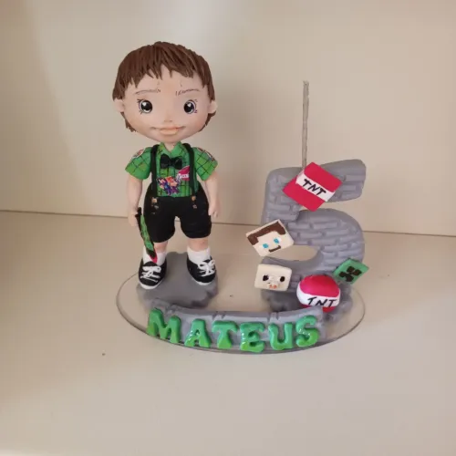 Personalizados em biscuit ,noivos personagens velas e topos