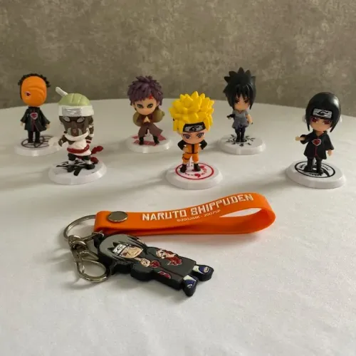 Lote Naruto 6 Bonecos Mini Action Figures + Chaveiro Piticas