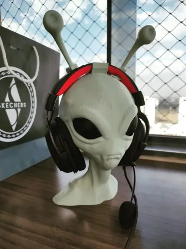Busto Alien Suporte Headset + Antenas
