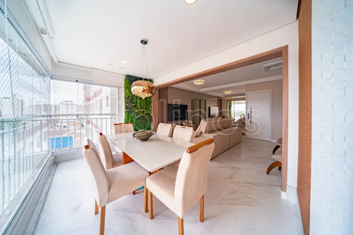 Absoluto Tatuapé - Apartamento reformado de 107m² com 3 suites e 2 vagas a venda no Pq. Sã