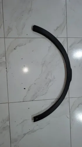  Moldura de Para-lama Dianteiro Direito evoque