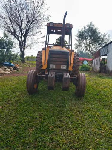 Valmet 885 4x2