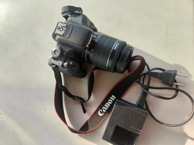 Camera Cannon Rebel T6i