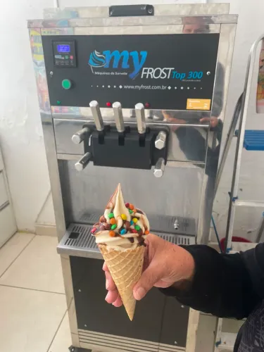 Máquina De Sorvete Expresso MYFrost TOP 300