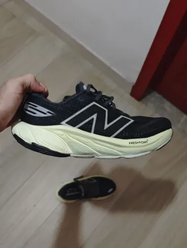 Tênis New Balance Balos preto 41BR 9.5US 