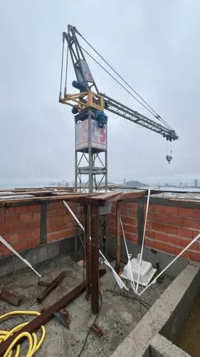 Grua Smapsom 40m de lança ascensional