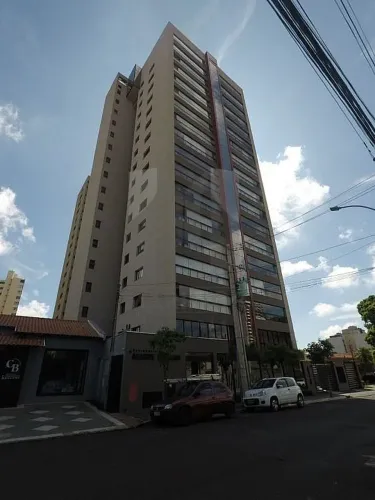 Apartamento com 3 Quarto(s) e 5 banheiro(s) para Alugar, 204 m² por R$ 7500 / Mês