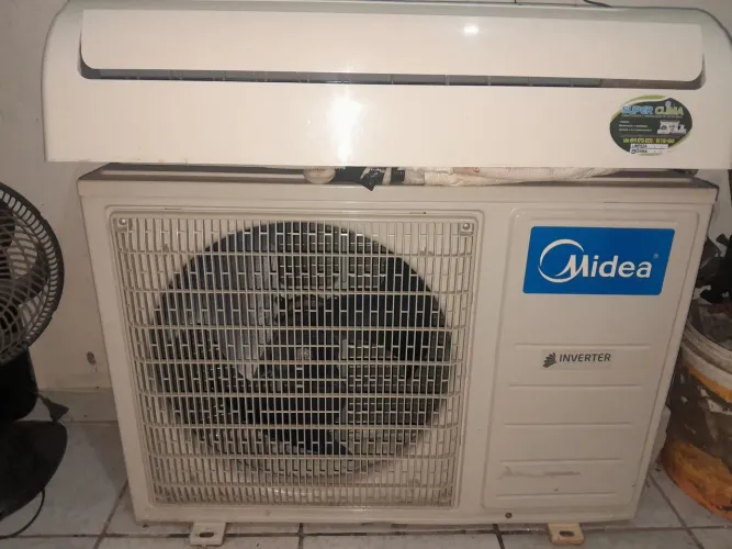 Ar-condicionado Split Inverter Midea 12 btus