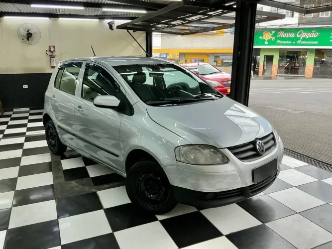 Volkswagen Fox City 1.0mi/ 1.0mi Total Flex 8V 3P 2009