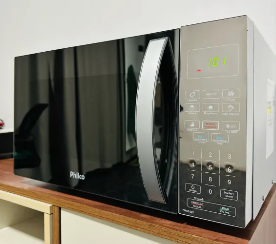 Microondas Philco inox 26 L