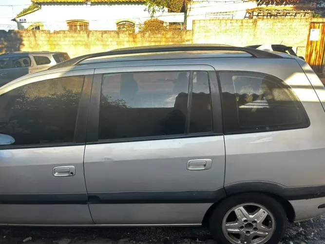 Chevrolet Zafira 2.0/ CD 2.0 8V MPFI 5P Mec. 2003