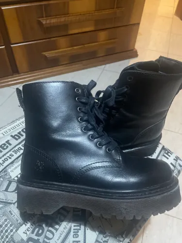 bota de couro feminina 