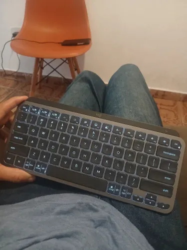 Teclado Bluetooth Logitech MX Keys Mini