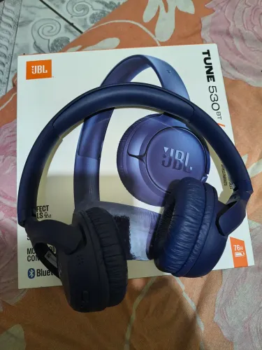 Estou vendo esse fone da JBL novo