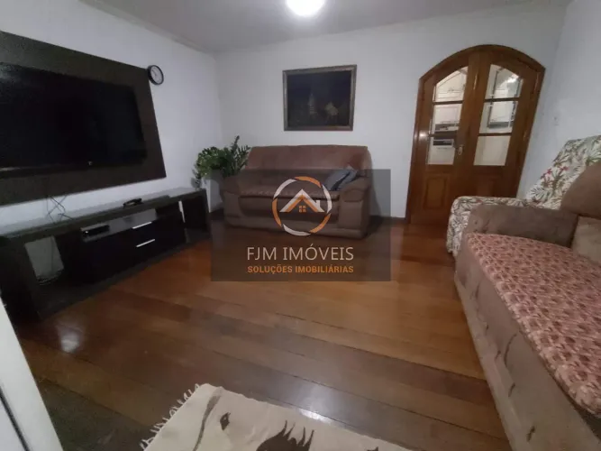 FJM IMÓVEIS Vende: Casa em Engenhoca, Niterói: 136m², 4 dormitórios, 2 banheiros - Venda p