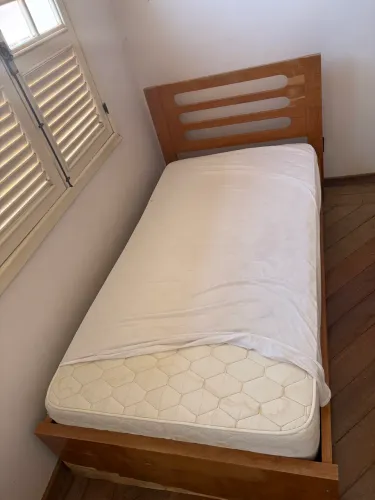 Cama solteirão 