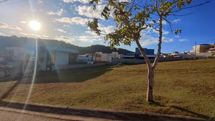 Terreno no Condomínio Ibi Aram II | Muito Verde e Qualidade de Vida