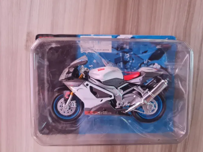 Miniatura de moto