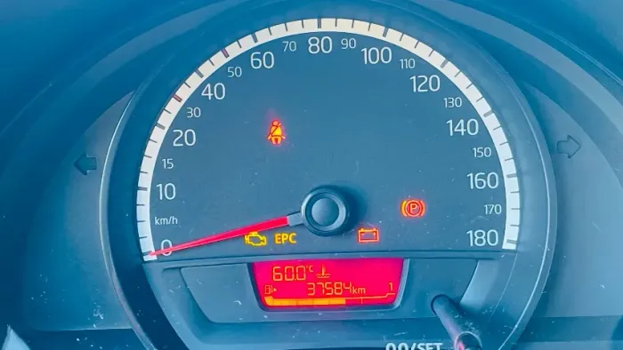 Volkswagen Up! Take 1.0 Total Flex 12V 5P 2015