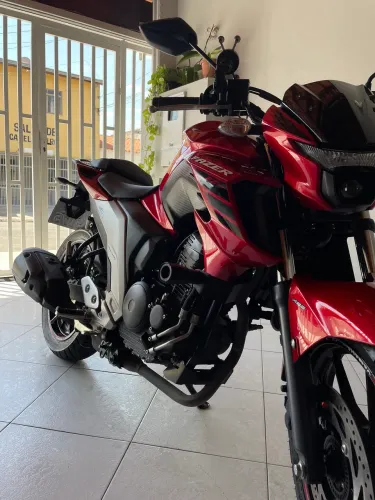 Fazer 250