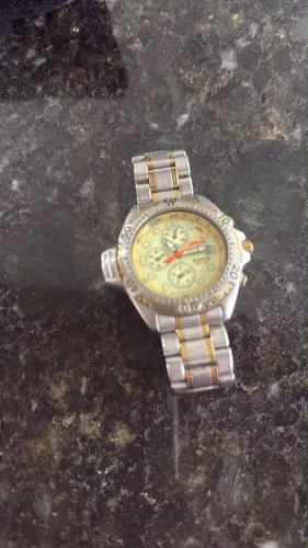 Citizen 3740 com detalhe no sensor
