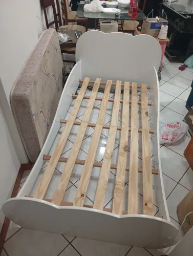 Vendo cama de solteiro