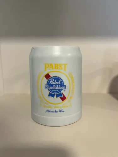 Caneco de chopp cerveja Pabst Blue Ribbon Ceramarte